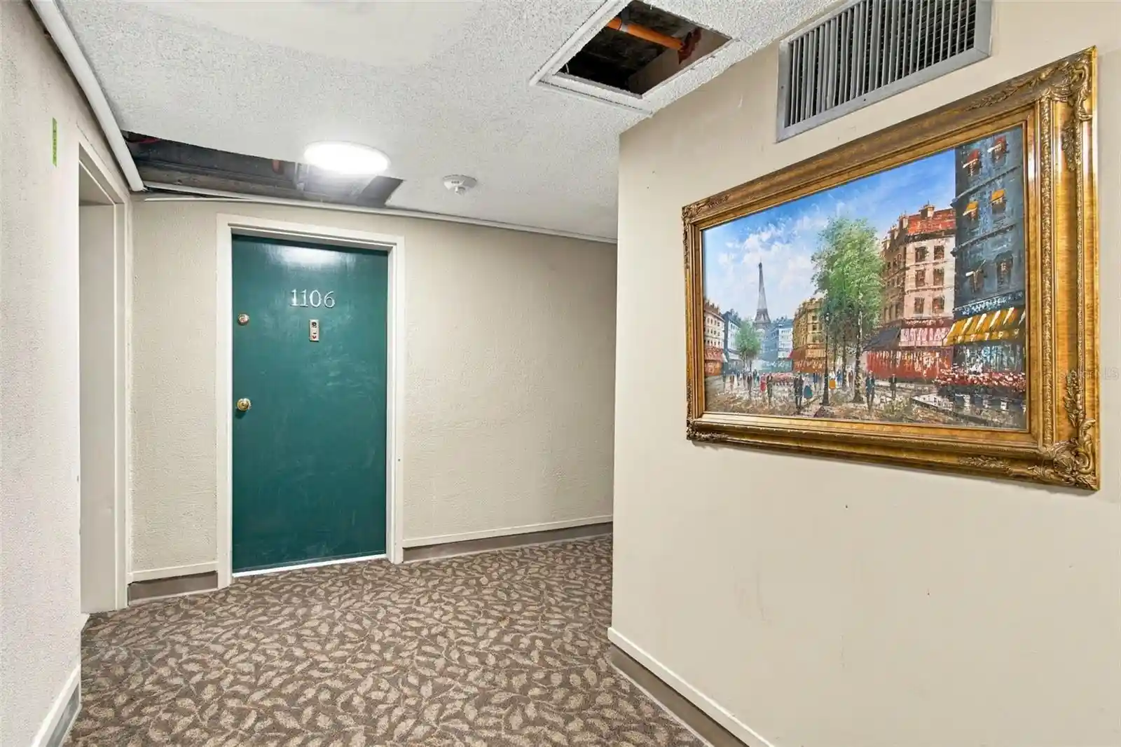 Listing Photo 2 - Condo for sale in The Pinnacle located at 4141 Bayshore Blvd, Tampa, FL 33611 - Unit #1106