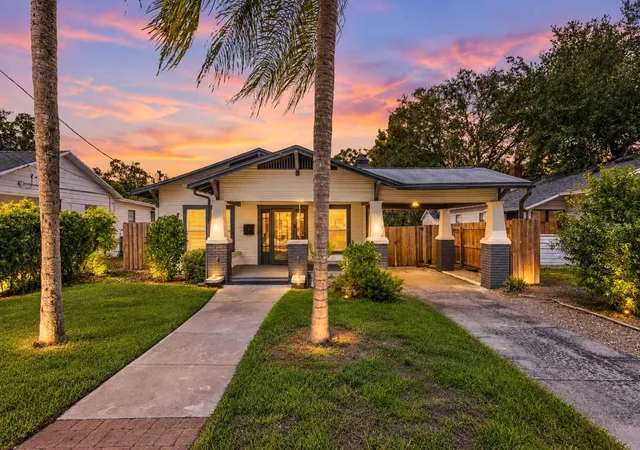 Photo 1 of Single family home for sale at 303 W Curtis St, Tampa, FL 33603 | MLS# TB8549831 | Listing updated on 2026-09-26