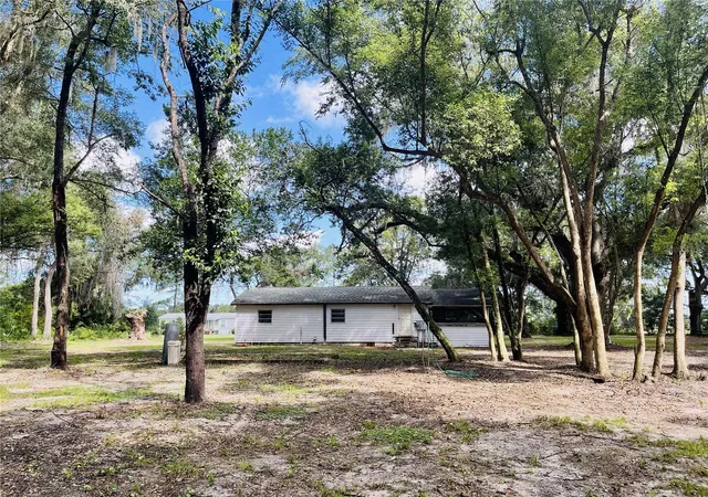 Photo 4 of Single family home for sale at 3324 Taylor Ave, Coleman, FL 33521 | MLS# TB8549832 | Listing updated on 2026-09-19
