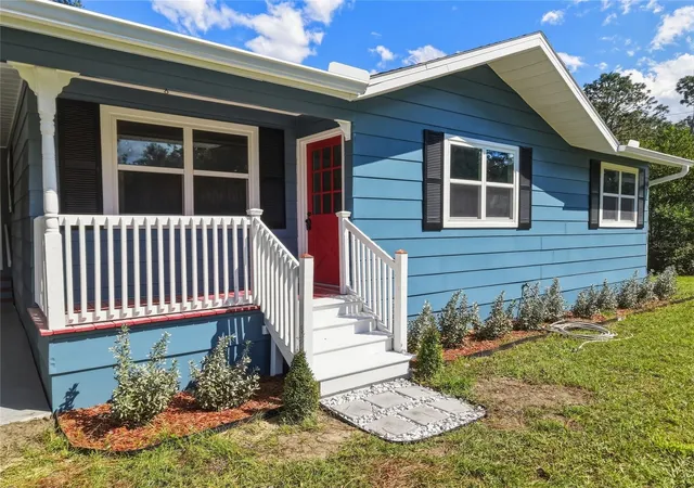 Photo 2 of Single family home for sale at 6105 NW 57th Court, Ocala, FL 34482 | MLS# OM732484 | Listing updated on 2026-09-22