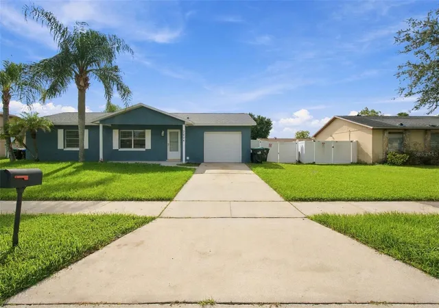 Photo 2 of Single family home for sale at 7604 Autumn Pines Dr, Orlando, FL 32822 | MLS# O6442943 | Listing updated on 2026-10-03