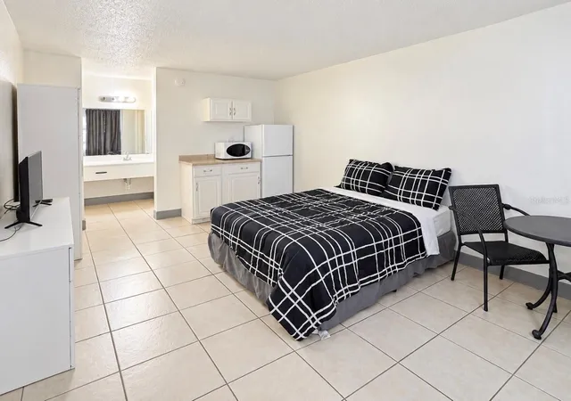 Condo for sale at 7900 S Orange Blossom Trl #2002, ORLANDO, FL 32809 | MLS# S5157858