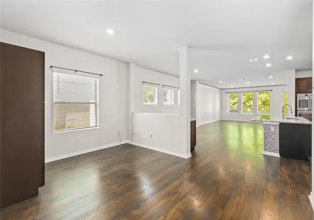 Photo 3 of Single family home for sale at 2937 Deerberry Ln, Clermont, FL 34714 | MLS# O6442944 | Listing updated on 2026-09-23