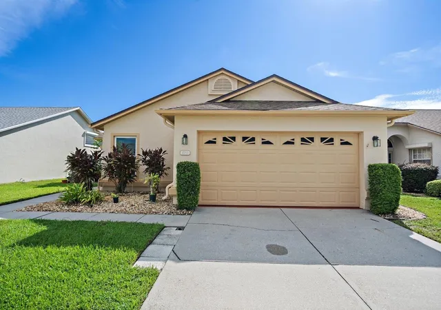 Photo 2 of Single family home for sale at 4759 Raintree St Cir E, Bradenton, FL 34203 | MLS# A4706579 | Listing updated on 2026-10-06