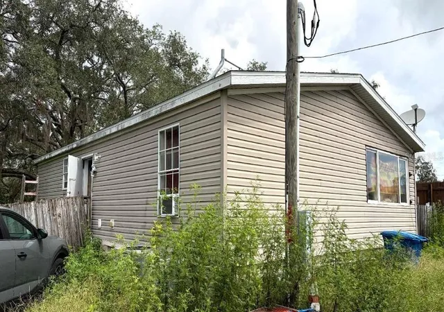 Photo 2 of Manufactured home for sale at 7071 Mertal St, Weeki Wachee, FL 34607 | MLS# W7889617 | Listing updated on 2026-09-18