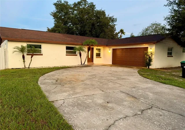 Single family home for sale at 10647 Regency Ct, ORLANDO, FL 32825 | MLS# O6442948