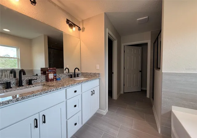 Photo 1 of Single family home for sale at 20452 SW Cardinal Ave, Dunnellon, FL 34431 | MLS# OM732492 | Listing updated on 2026-09-19