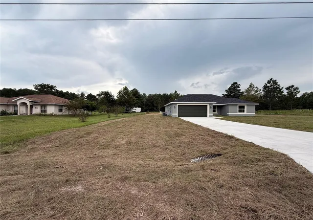 Photo 3 of Single family home for sale at 20452 Sw Cardinal Ave, Dunnellon, FL 34431 | MLS# OM732492 | Listing updated on 2026-10-03