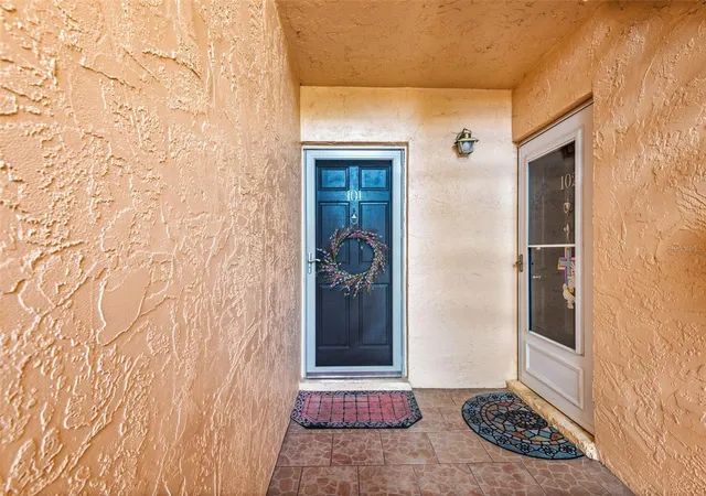 Photo 2 of Condo for sale at 101 Dogwood Cir, Seminole, FL 33777 | MLS# TB8549856 | Listing updated on 2026-09-18