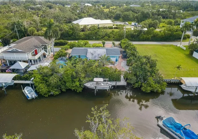 Single family home for sale at 1831 Bayshore Dr, TERRA CEIA, FL 34250 | MLS# A4706582