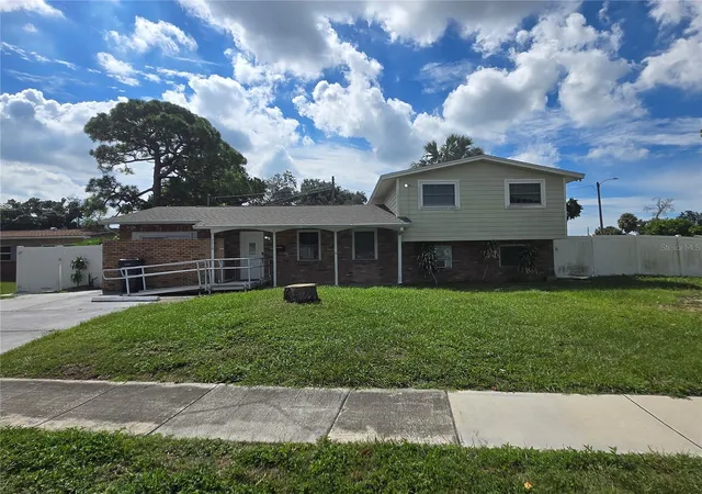 Photo 1 of Single family home for sale at 7710 W Hanna Ave, Tampa, FL 33615 | MLS# TB8549858 | Listing updated on 2026-10-03