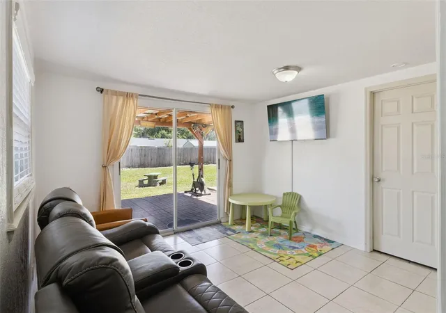 Photo 3 of Single family home for sale at 303 Granada Rd, Auburndale, FL 33823 | MLS# O6442954 | Listing updated on 2026-09-18