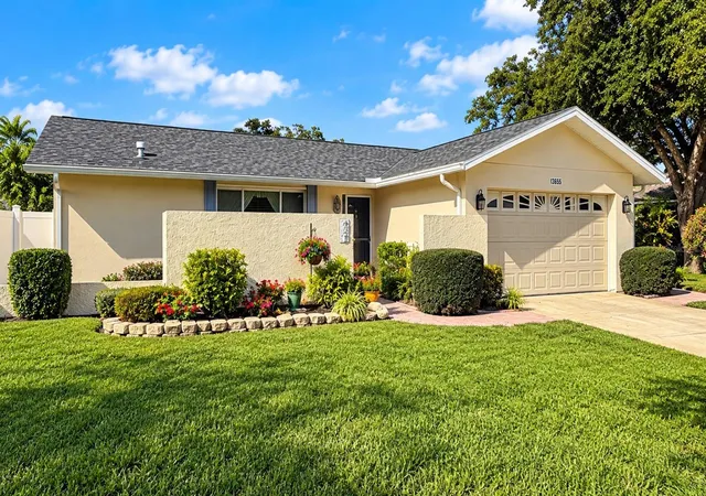 Photo 1 of Single family home for sale at 13655 Las Palmas Dr, Largo, FL 33774 | MLS# TB8549859 | Listing updated on 2026-10-08