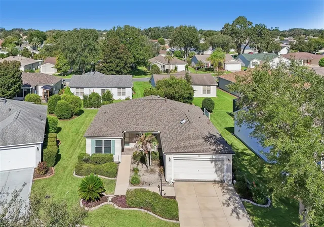 Single family home for sale at 928 Eastmont Ct, THE VILLAGES, FL 32162 | MLS# G5117968