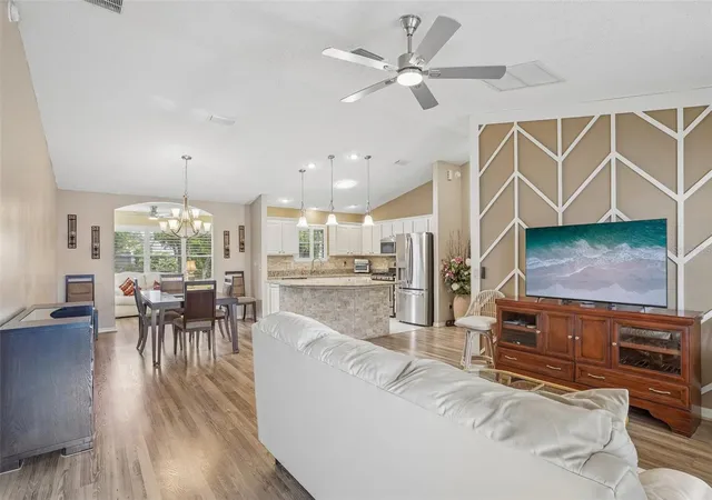 Photo 4 of Single family home for sale at 928 Eastmont Ct, The Villages, FL 32162 | MLS# G5117968 | Listing updated on 2026-09-24