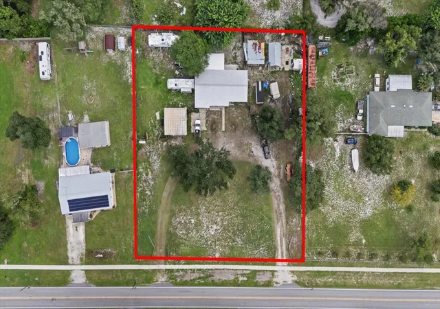 Photo 3 of Single family home for sale at 8125 N Socrum Loop Rd, Lakeland, FL 33809 | MLS# TB8549860 | Listing updated on 2026-09-18