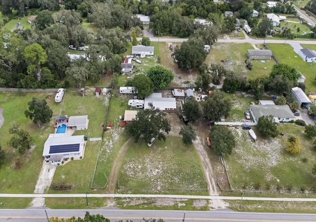 Photo 4 of Single family home for sale at 8125 N Socrum Loop Rd, Lakeland, FL 33809 | MLS# TB8549860 | Listing updated on 2026-09-18