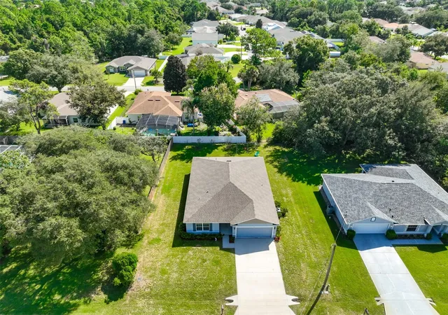 Photo 3 of Single family home for sale at 25 Ferndale Ln, Palm Coast, FL 32137 | MLS# FC321547 | Listing updated on 2026-10-01