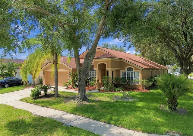 Photo 4 of Single family home for sale at 19014 Silverbrook Dr, Tampa, FL 33647 | MLS# TB8549863 | Listing updated on 2026-09-21