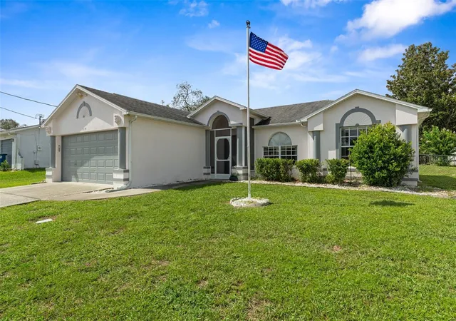 Photo 3 of Single family home for sale at 5119 Odin St, Spring Hill, FL 34608 | MLS# W7889618 | Listing updated on 2026-09-19