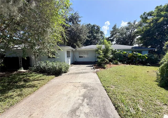 Photo 1 of Multi family home for sale at 2035 Shakespeare St, Lakeland, FL 33801 | MLS# L4965149 | Listing updated on 2026-10-06