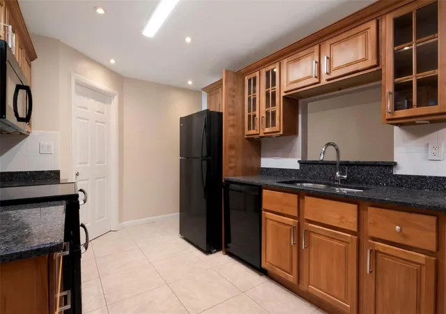 Photo 4 of Single family home for sale at 1967 Beckett Lake Dr, Clearwater, FL 33763 | MLS# TB8549883 | Listing updated on 2026-09-19