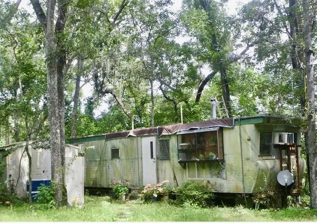 Photo 2 of Manufactured home for sale at 5364 Cyril Dr, Dade City, FL 33523 | MLS# TB8549887 | Listing updated on 2026-09-23