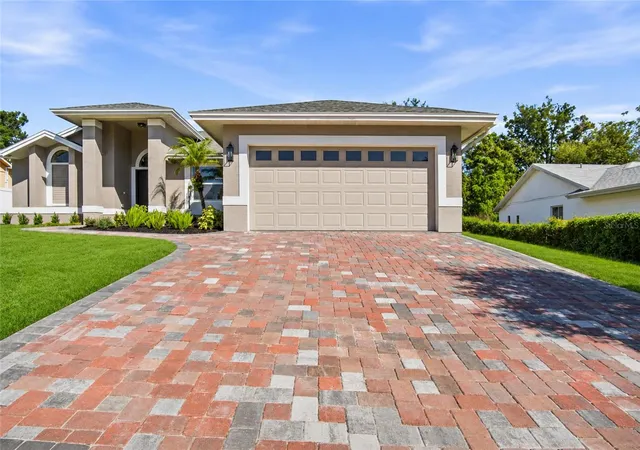 Photo 2 of Single family home for sale at 474 Sandpiper Ridge Dr, Orlando, FL 32835 | MLS# O6442976 | Listing updated on 2026-10-29