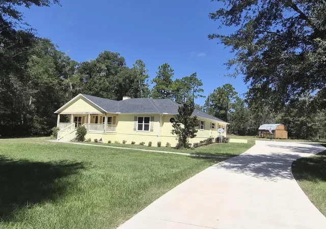 Photo 2 of Single family home for sale at 18216 Sw 68th Loop, Dunnellon, FL 34432 | MLS# OM732496 | Listing updated on 2026-10-06