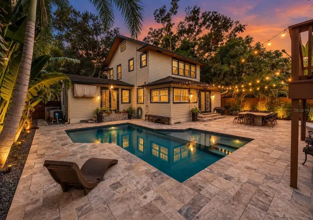 Photo 2 of Single family home for sale at 229 18th Avenue Ne, Saint Petersburg, FL 33704 | MLS# TB8549899 | Listing updated on 2026-09-19