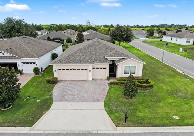 Photo 3 of Single family home for sale at 3524 Litchfield Ct, Clermont, FL 34711 | MLS# G5117972 | Listing updated on 2026-09-23