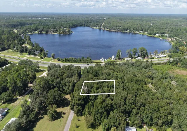 Photo 3 of Land for sale at 104 Twin Lake Grv Dr, Interlachen, FL 32148 | MLS# O6442991 | Listing updated on 2026-09-19