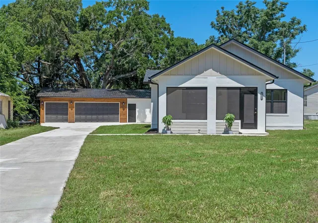 Photo 1 of Single family home for sale at 16623 Oklahoma St, Clermont, FL 34715 | MLS# G5117973 | Listing updated on 2026-10-18