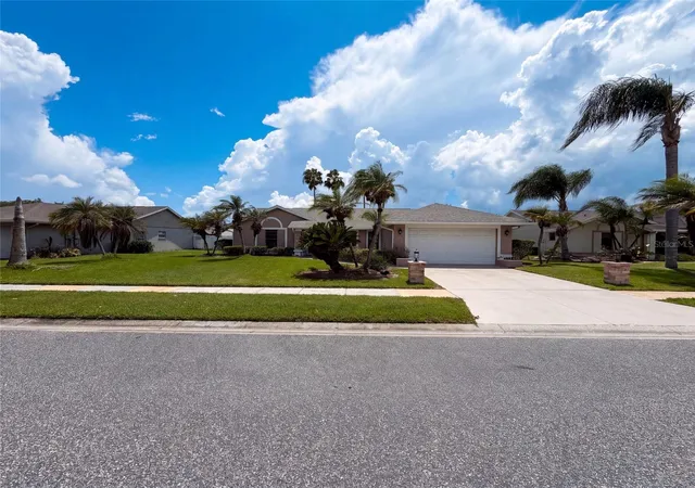 Single family home for sale at 14725 Eagles Xing Dr, ORLANDO, FL 32837 | MLS# O6442993