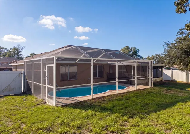 Photo 4 of Single family home for sale at 6041 Parnell Ave, Spring Hill, FL 34608 | MLS# O6442998 | Listing updated on 2026-09-19