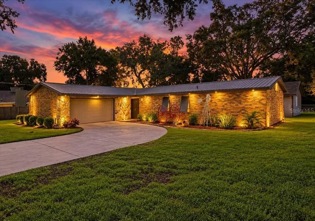 Photo 1 of Single family home for sale at 611 E Highland Dr, Lakeland, FL 33813 | MLS# L4965151 | Listing updated on 2026-09-20