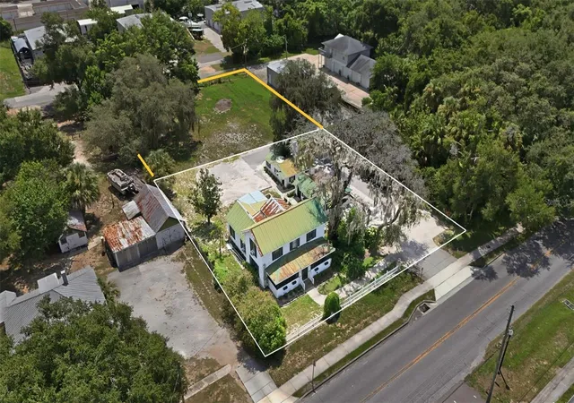 Photo 3 of Single family home for sale at 605 S Main Ave, Minneola, FL 34715 | MLS# G5117977 | Listing updated on 2026-09-21