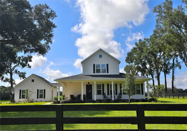 Photo 4 of Single family home for sale at 1393 Oxford Preserve Trl, Oxford, FL 34484 | MLS# OM732500 | Listing updated on 2026-09-19