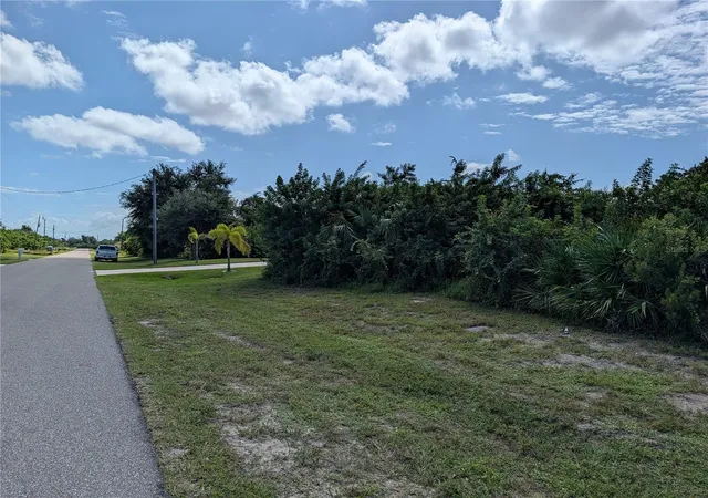 Photo 4 of Land for sale at 281 Baytree Dr, Rotonda West, FL 33947 | MLS# A4706594 | Listing updated on 2026-09-21