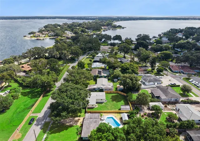 Photo 1 of Single family home for sale at 1602 Overlook Rd, Belle Isle, FL 32809 | MLS# O6443012 | Listing updated on 2026-09-28