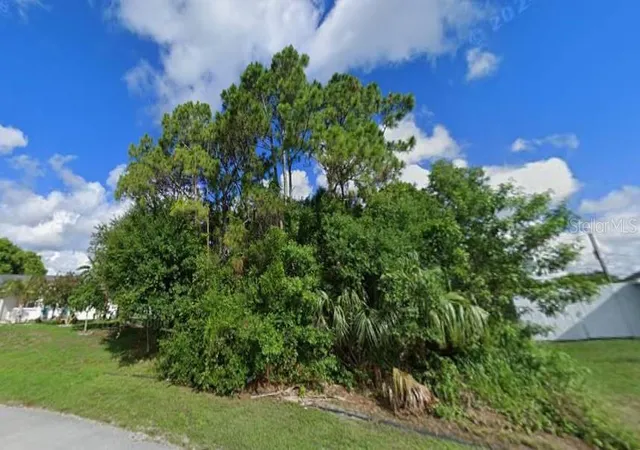 Photo 4 of Land for sale at 1009 SW Bay State Rd, Port Saint Lucie, FL 34953 | MLS# OM732507 | Listing updated on 2026-09-19