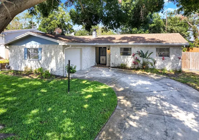 Photo 1 of Single family home for sale at 8253 137th Lane, Seminole, FL 33776 | MLS# TB8549940 | Listing updated on 2026-10-05