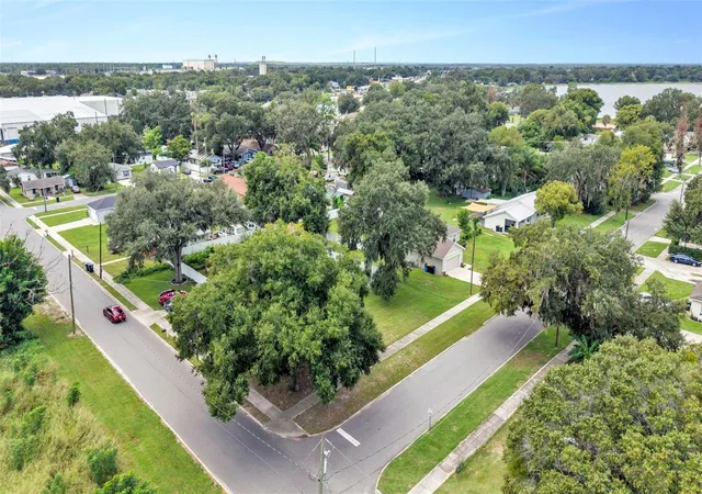 Photo 3 of Land for sale at 216 Pearl St, Auburndale, FL 33823 | MLS# L4965152 | Listing updated on 2026-10-07