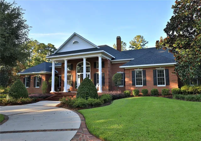 Single family home for sale at 800 SW 144th Court Rd, OCALA, FL 34481 | MLS# OM732509