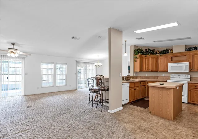 Photo 4 of Manufactured home for sale at 56310 Redbud Rd, Astor, FL 32102 | MLS# R4912029 | Listing updated on 2026-09-23