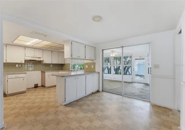 Photo 3 of Single family home for sale at 7014 Flaggler Dr, Port Richey, FL 34668 | MLS# W7889625 | Listing updated on 2026-09-20
