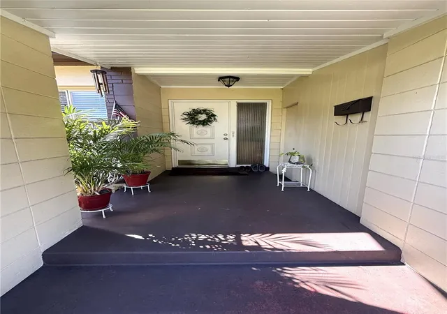 Photo 2 of Single family home for sale at 1818 Dover Rd, Winter Park, FL 32792 | MLS# O6443029 | Listing updated on 2026-09-22