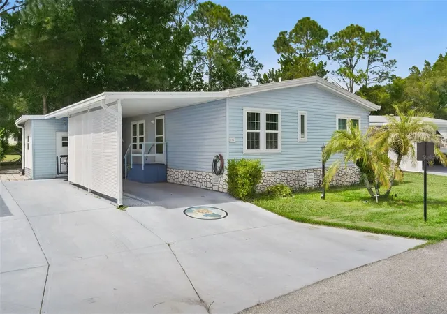 Photo 2 of Manufactured home for sale at 170 Joanne Dr, Davenport, FL 33897 | MLS# S5157874 | Listing updated on 2026-09-21