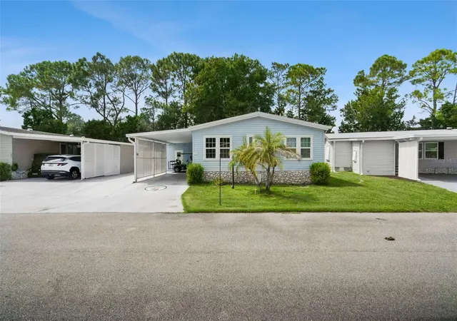 Photo 3 of Manufactured home for sale at 170 Joanne Dr, Davenport, FL 33897 | MLS# S5157874 | Listing updated on 2026-09-21