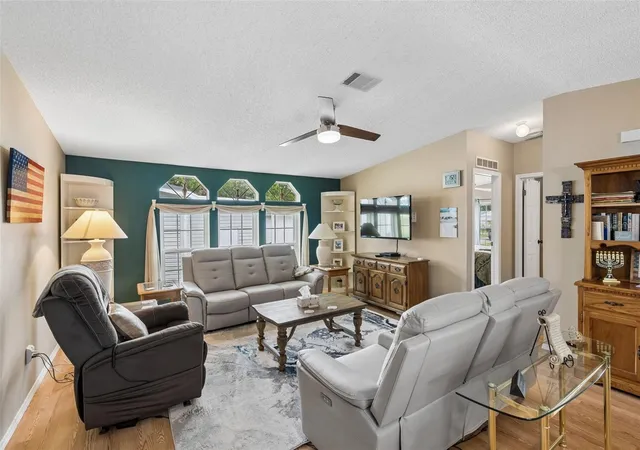 Photo 3 of Manufactured home for sale at 170 Joanne Dr, Davenport, FL 33897 | MLS# S5157874 | Listing updated on 2026-09-21